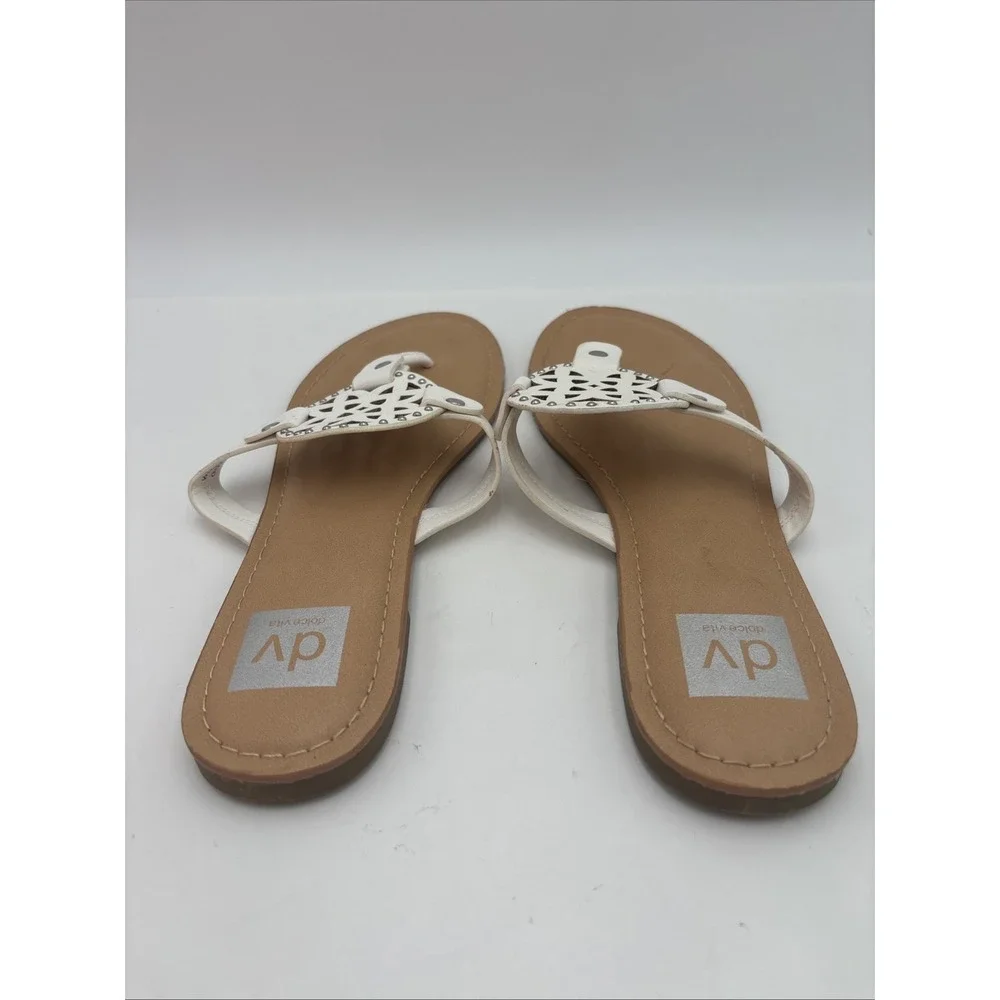 DV Dolce Vita Women's Jalisca Medallion Thong Sandal Size 8.5White Faux Leather